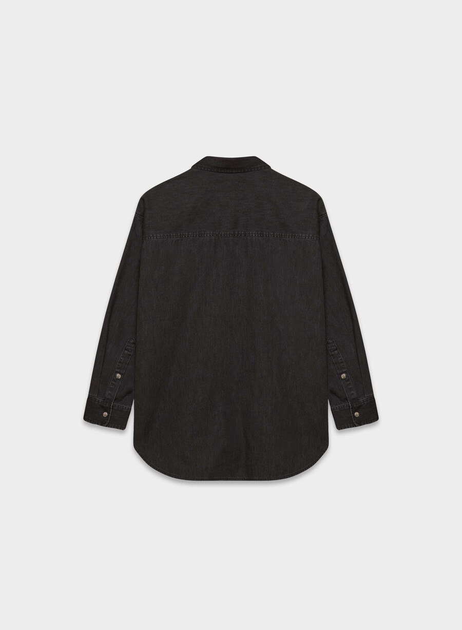 denim forum la comoda camicia in denim degli anni 80 eyeliner nero
