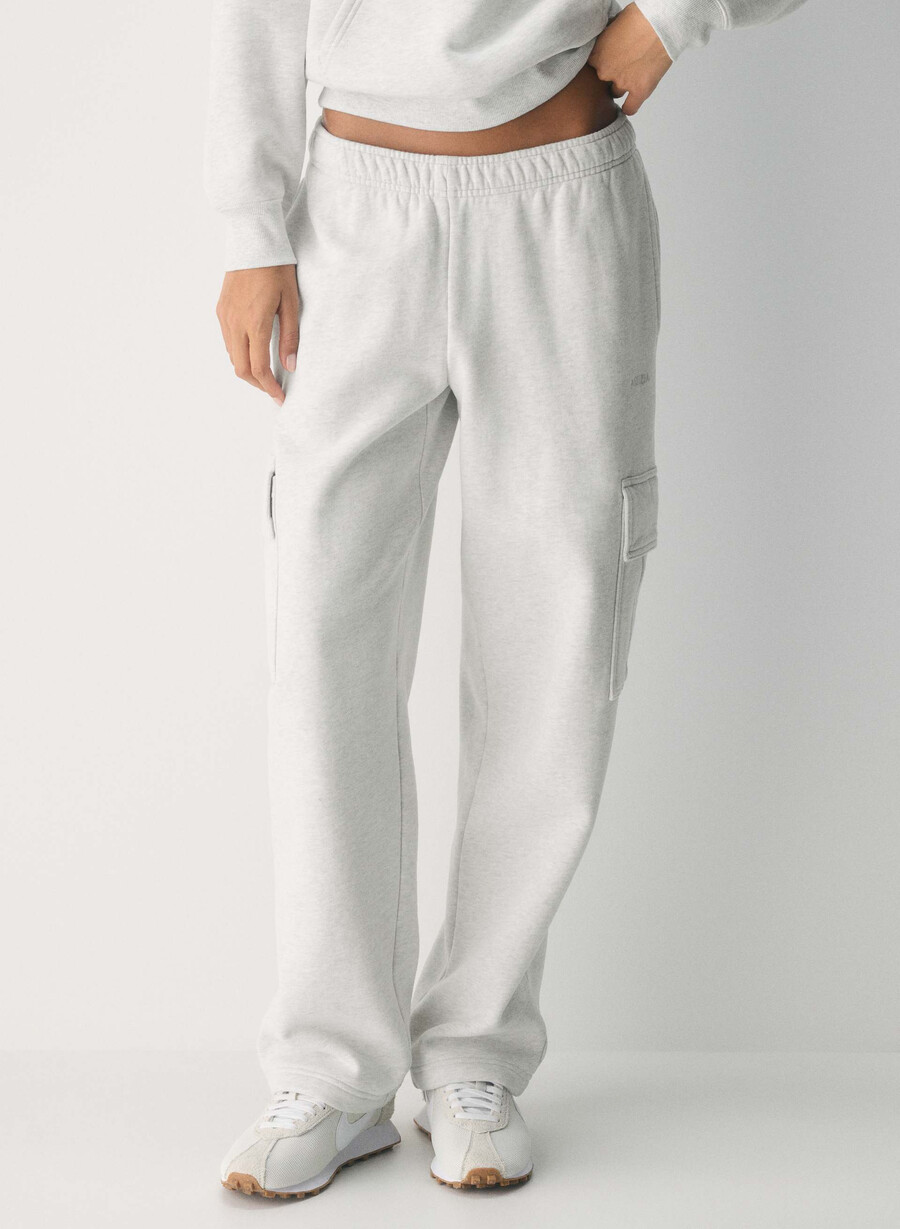 pantaloni da tuta cozy sweatfleece mega cargo heather cloud white