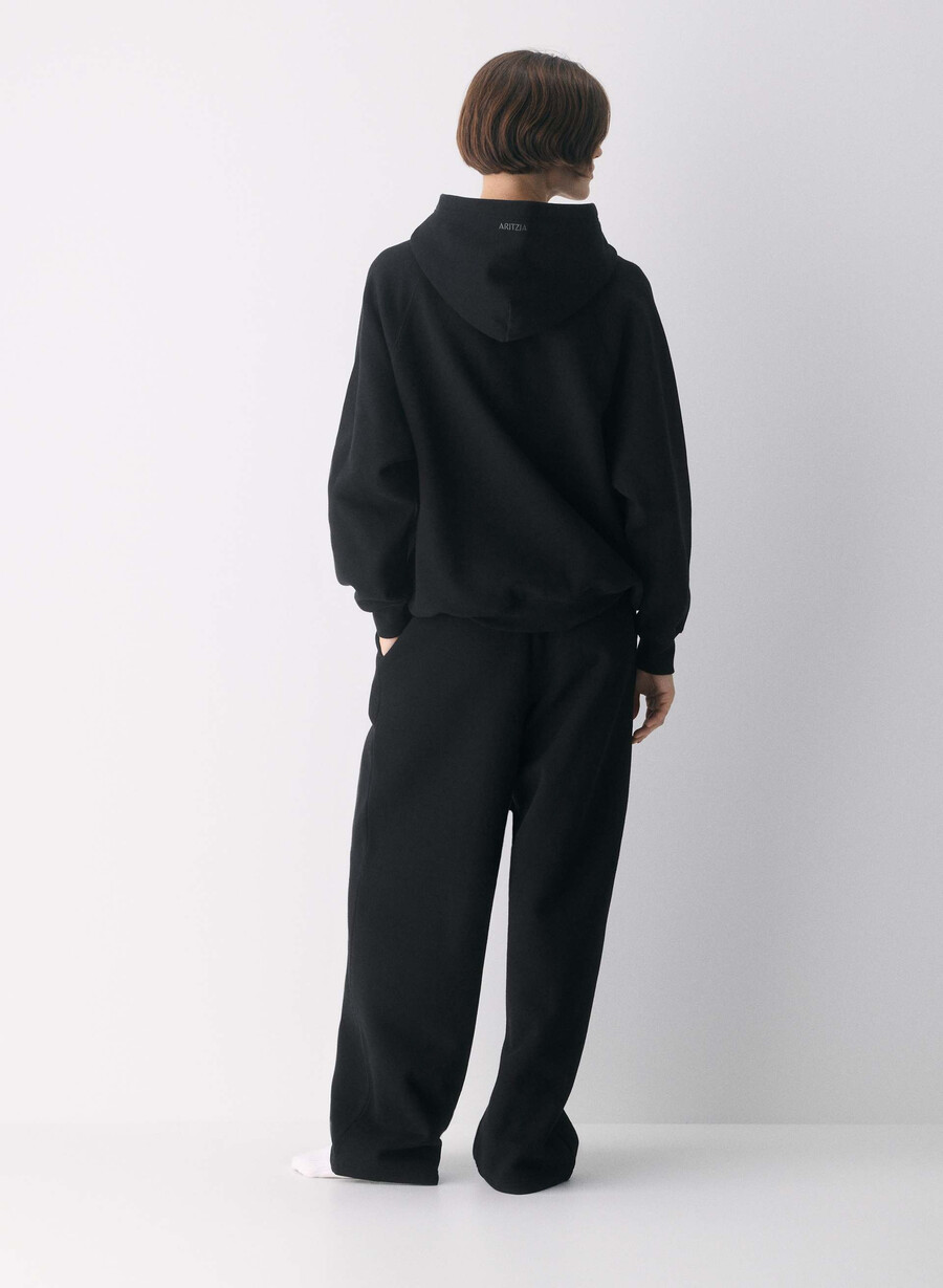 felpa con cappuccio cozy sweatfleece mega raglan nera