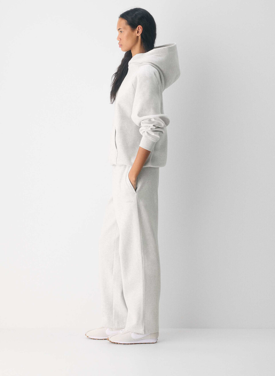 pantaloni da tuta cozy sweatfleece mega straight heather cloud white