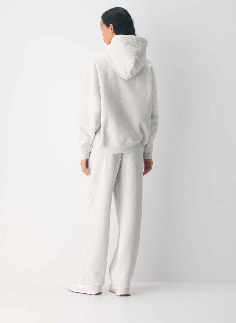 pantaloni da tuta cozy sweatfleece mega straight heather cloud white
