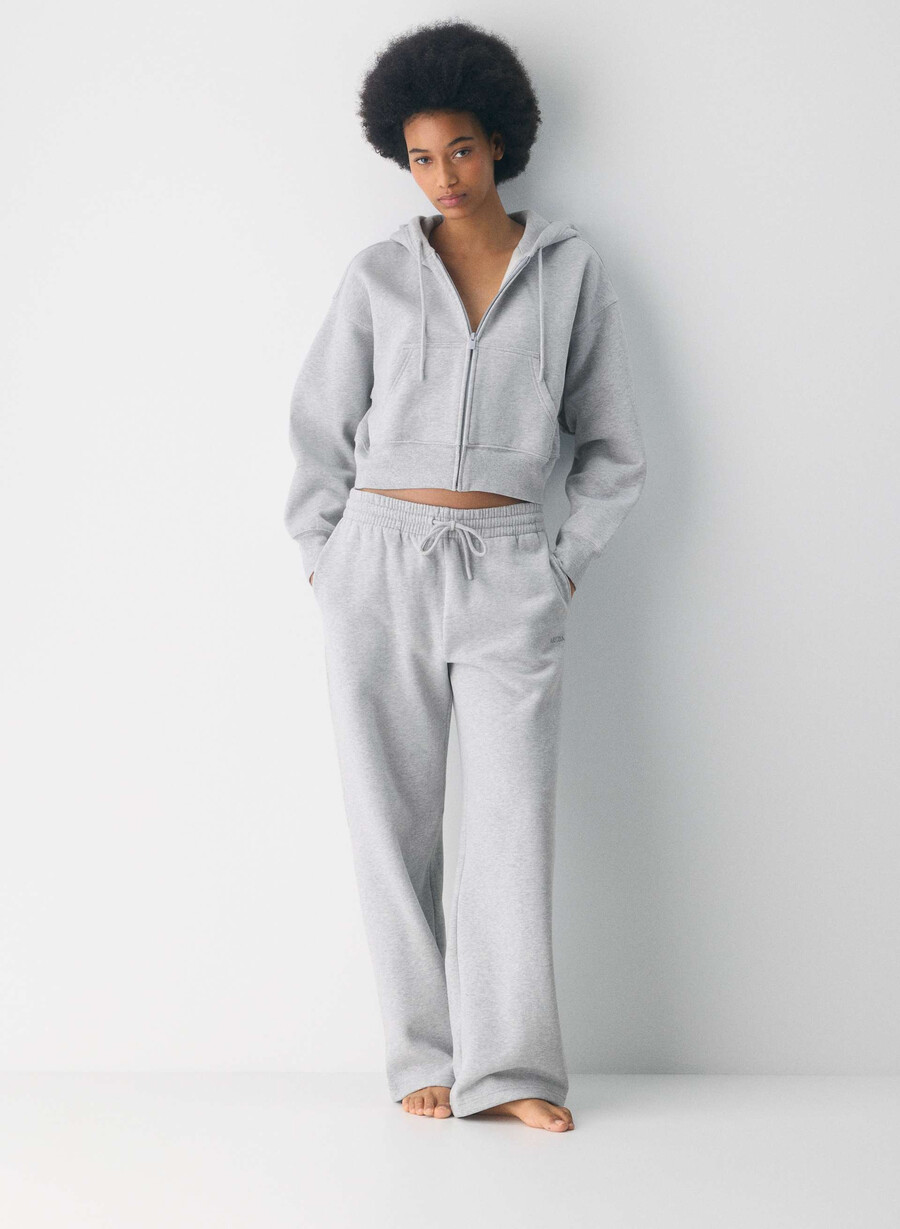 pantaloni larghi da tuta in pile cozy sweatfleece color cromo melange