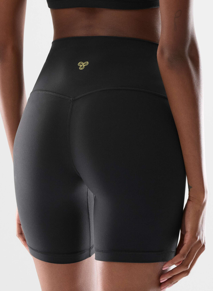 butter cheeky hi-rise 7 short nero
