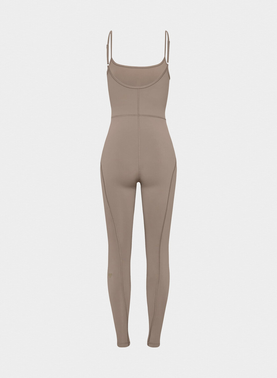 tuta life divinity turner taupe