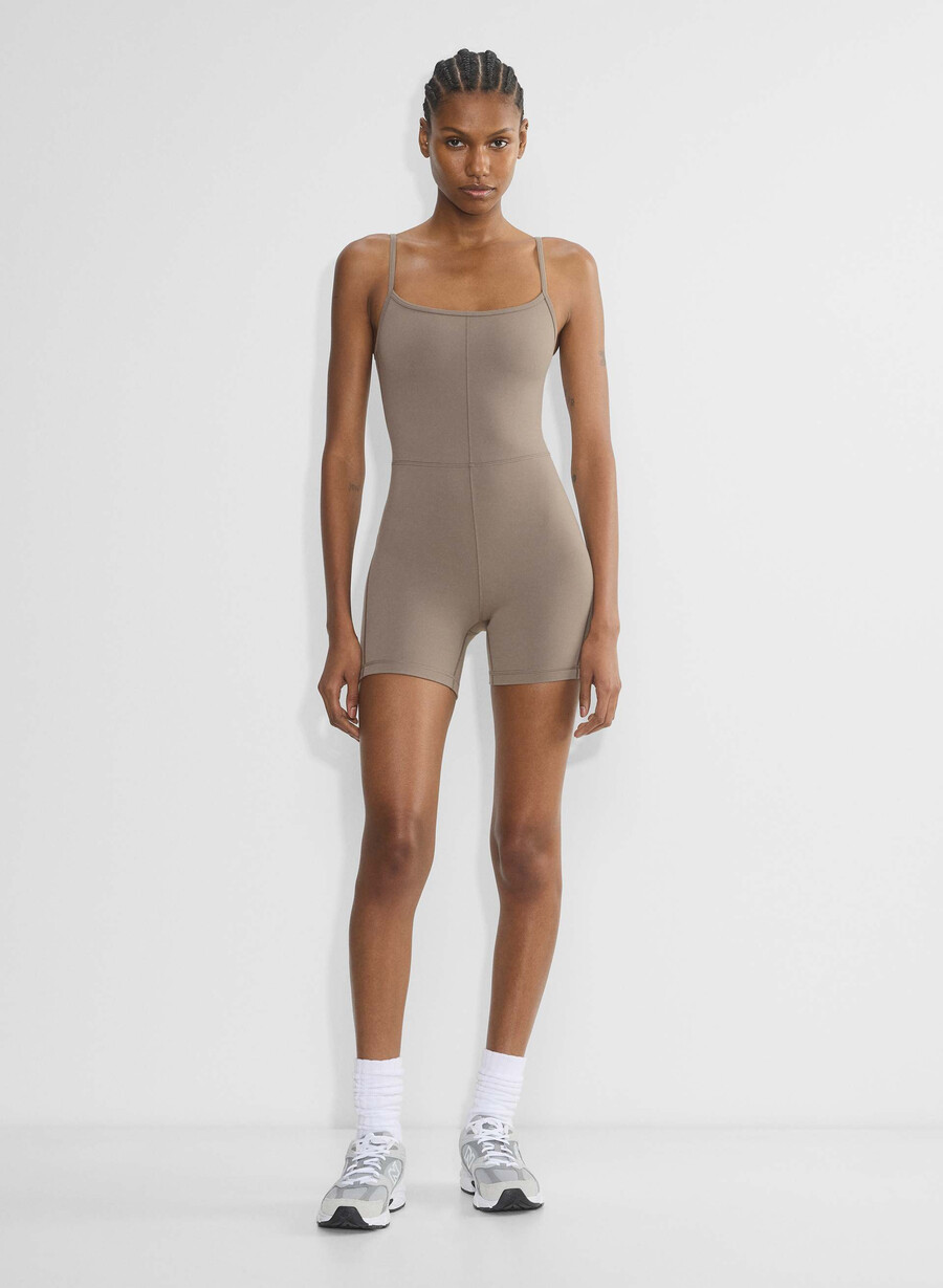 tutina life divinity 5 turner taupe
