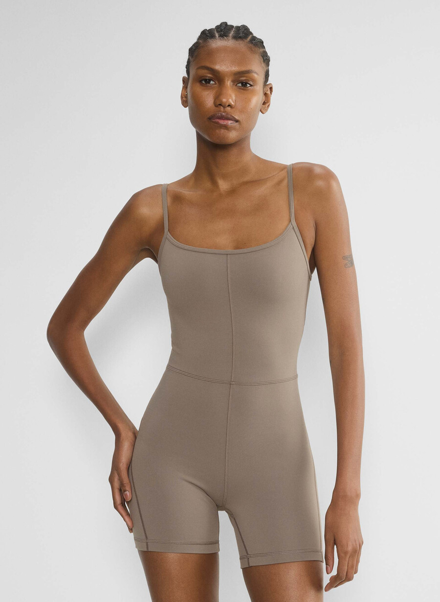 tutina life divinity 5 turner taupe