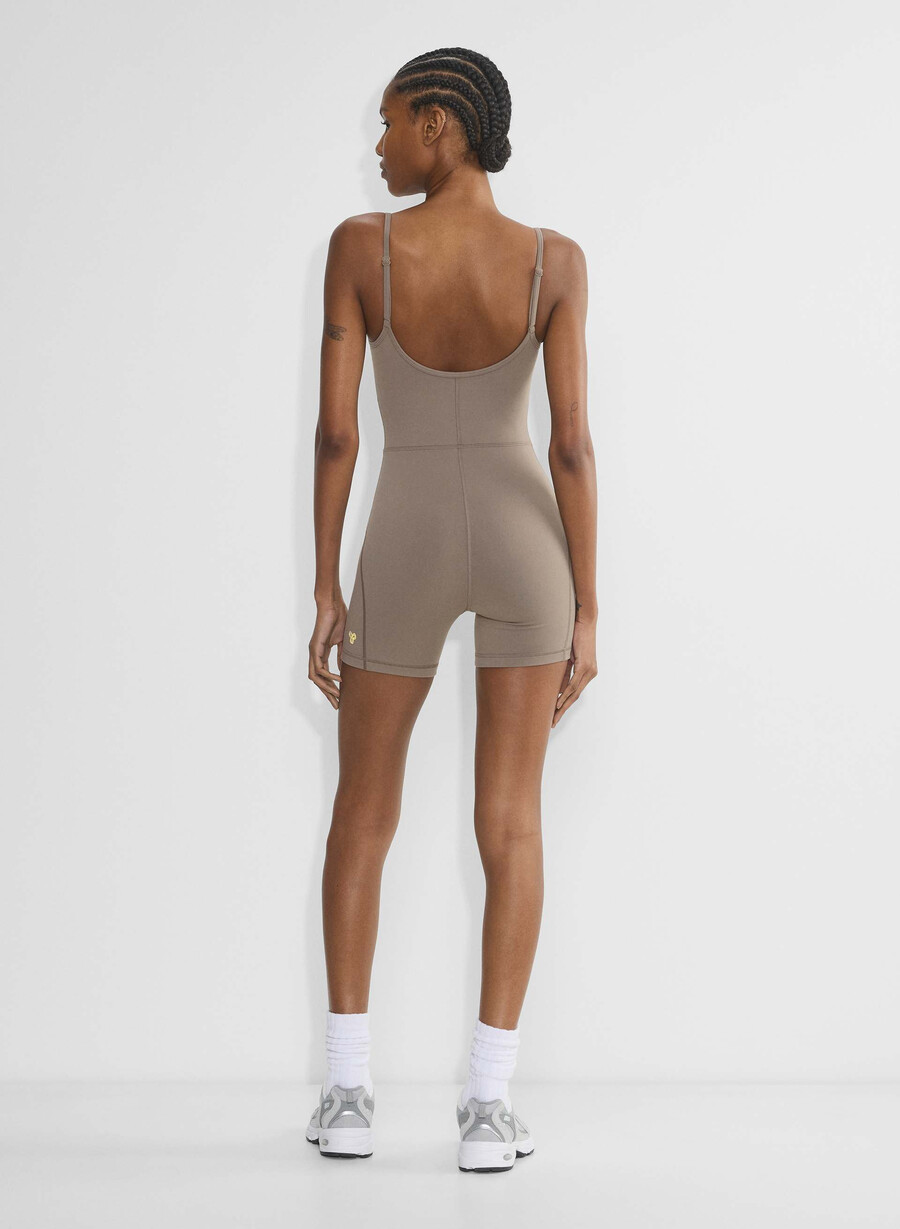 tutina life divinity 5 turner taupe