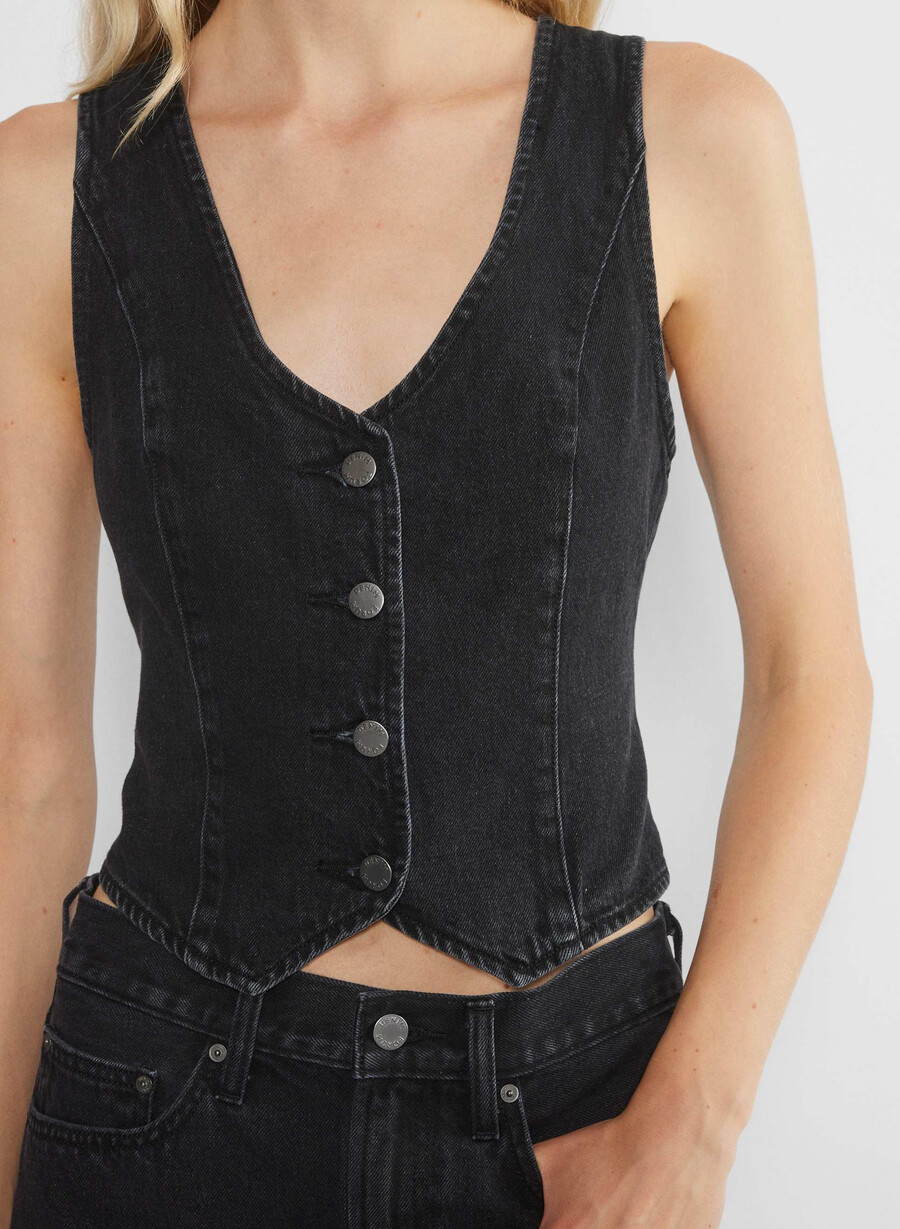 denim forum il gilet in denim mia degli anni 90 eyeliner nero