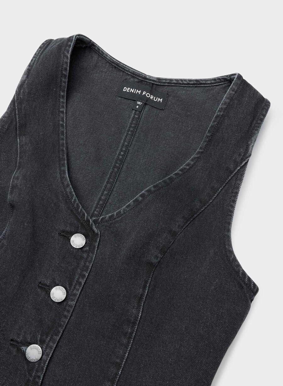 denim forum il gilet in denim mia degli anni 90 eyeliner nero