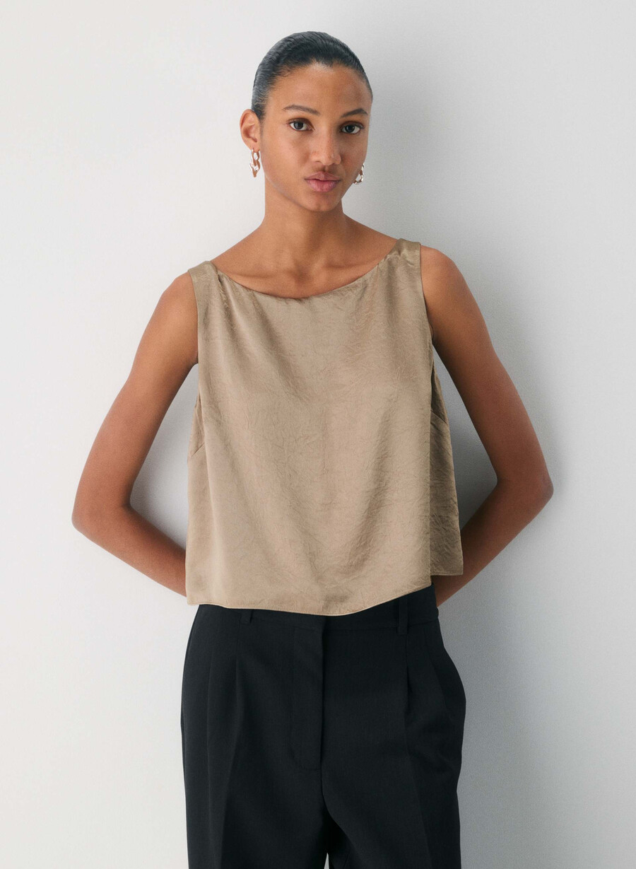 cunning satin top nomad taupe