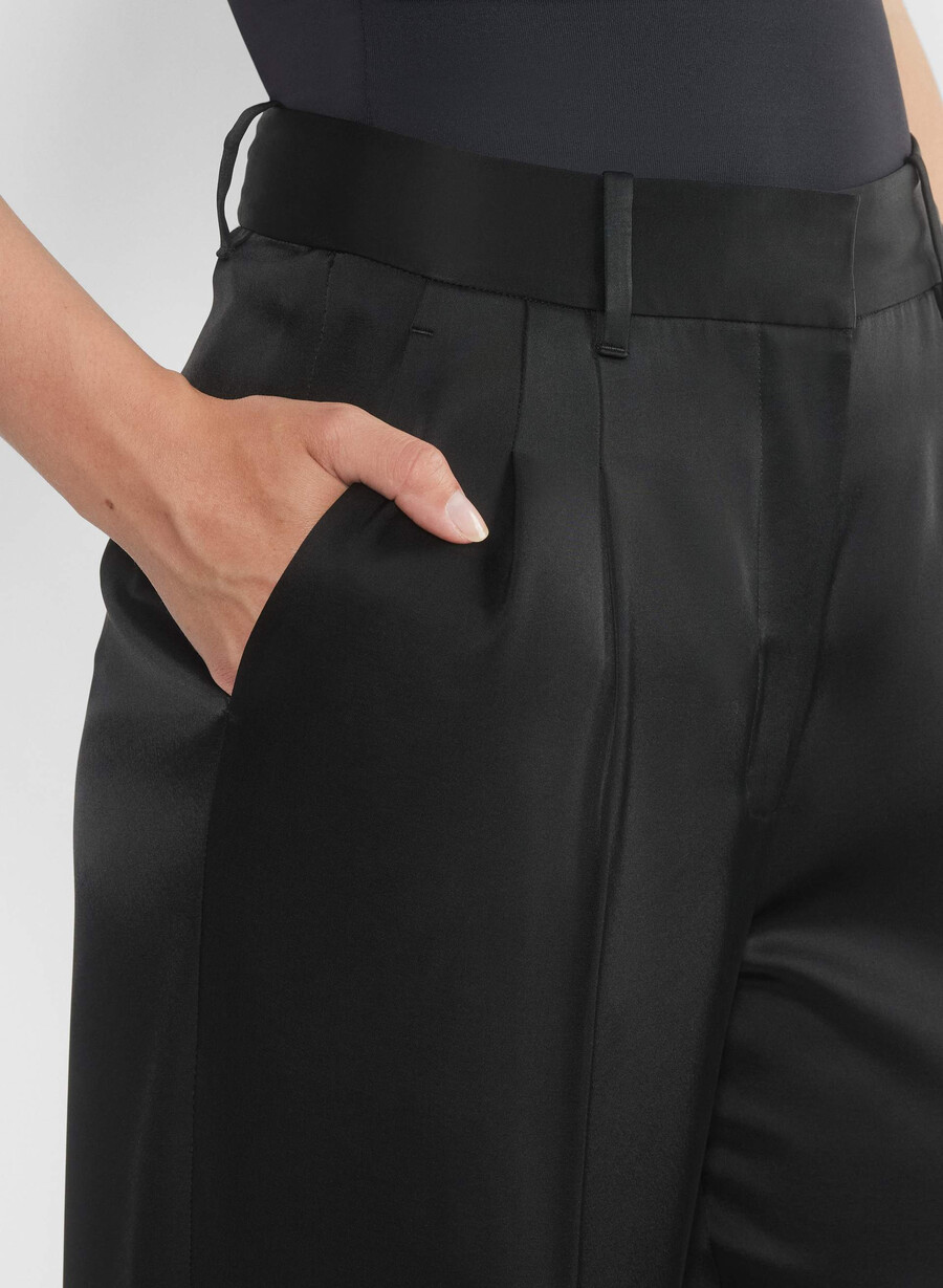 the effortless pant satin black