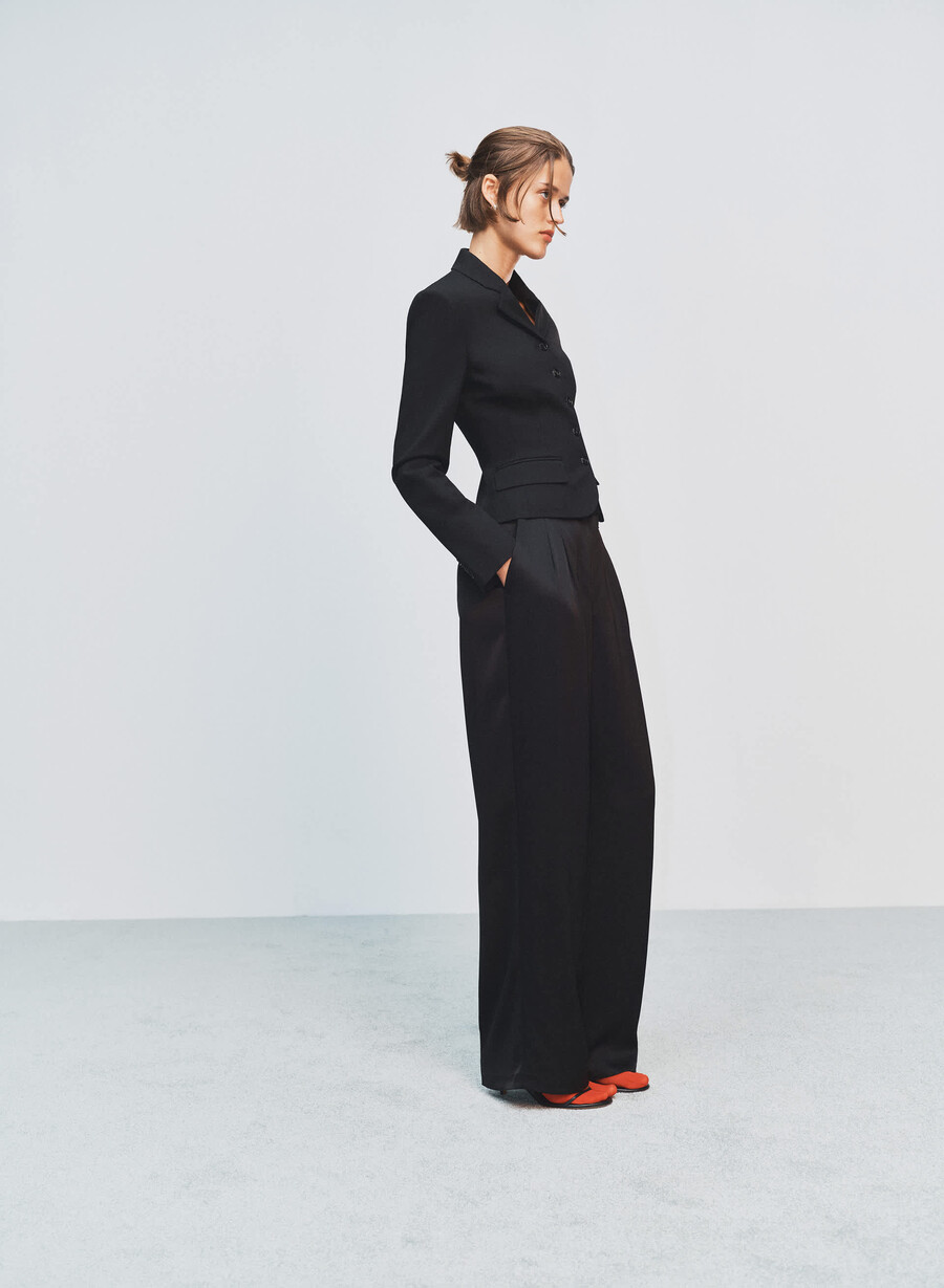 the effortless pant satin black