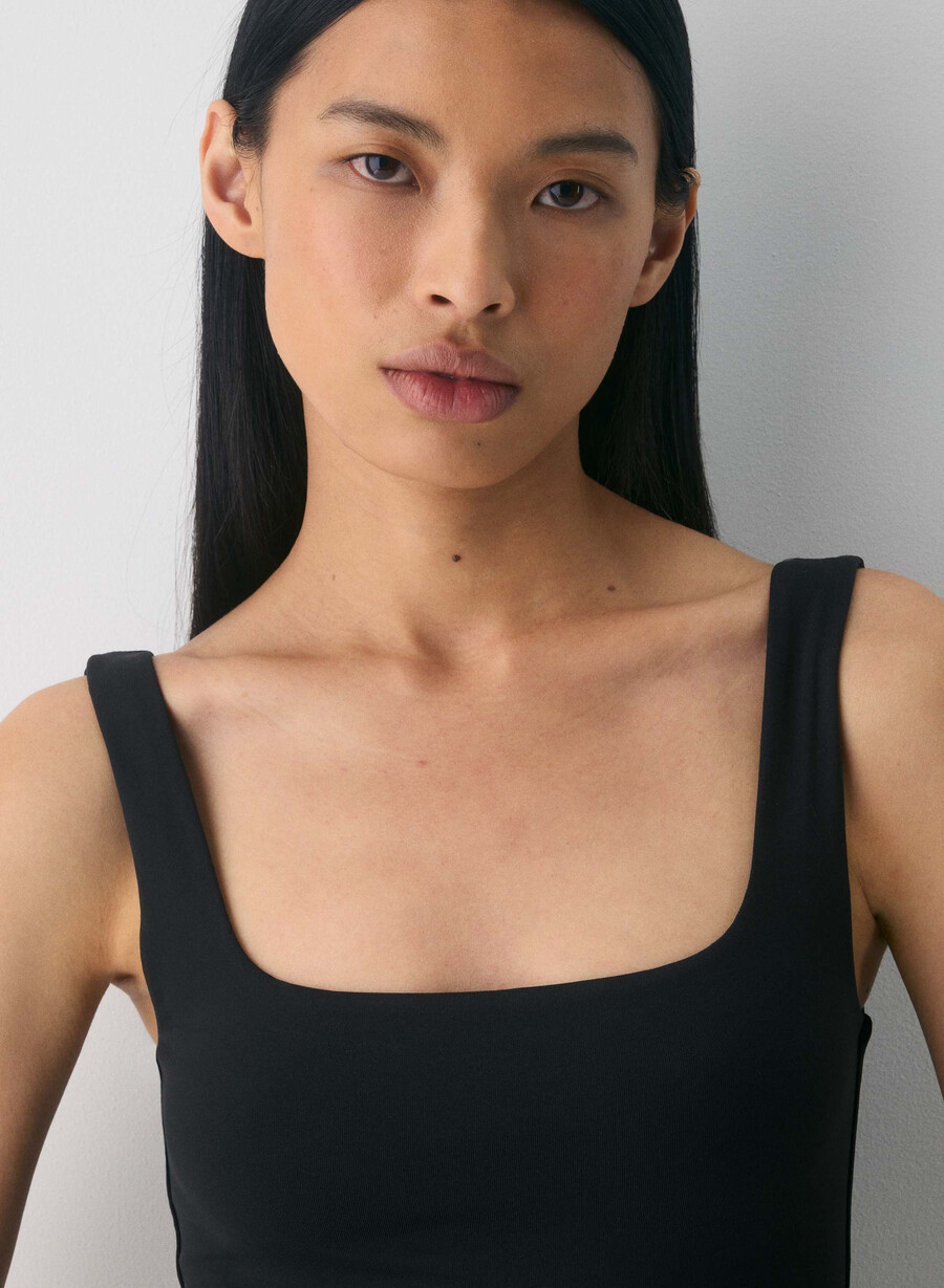 body originale contour pursue nero