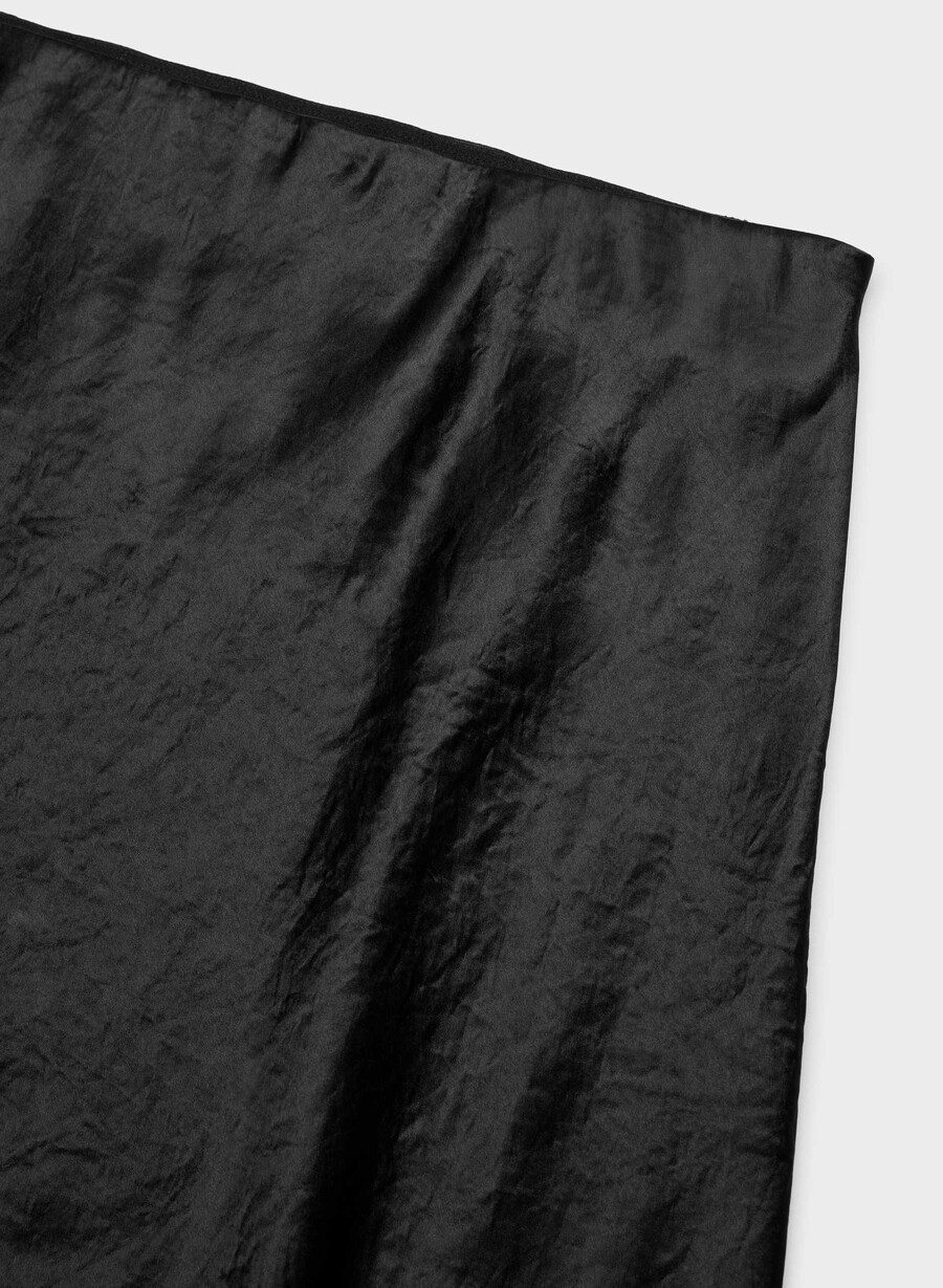 gonna lunga in raso nero