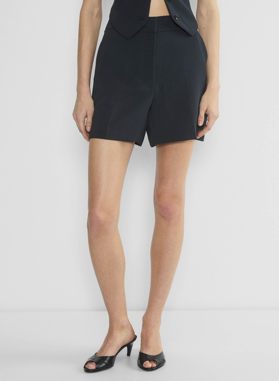 the limitless short mid-thigh - crepette dark navy