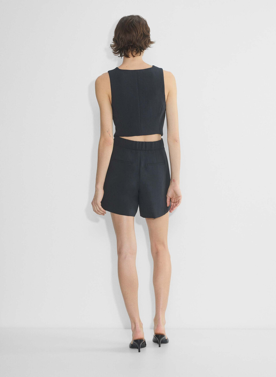 the limitless short mid-thigh - crepette dark navy