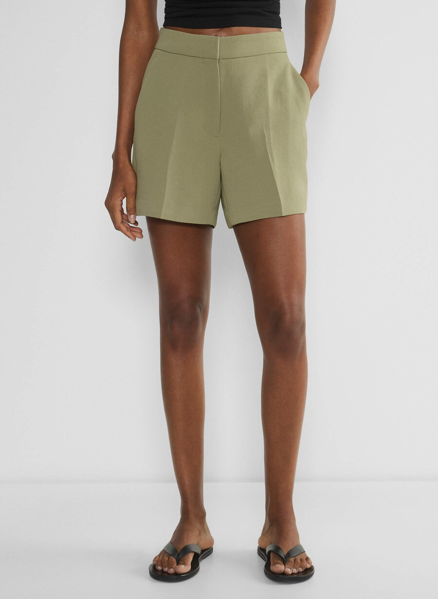 the limitless short mid-thigh - crepette olive secche