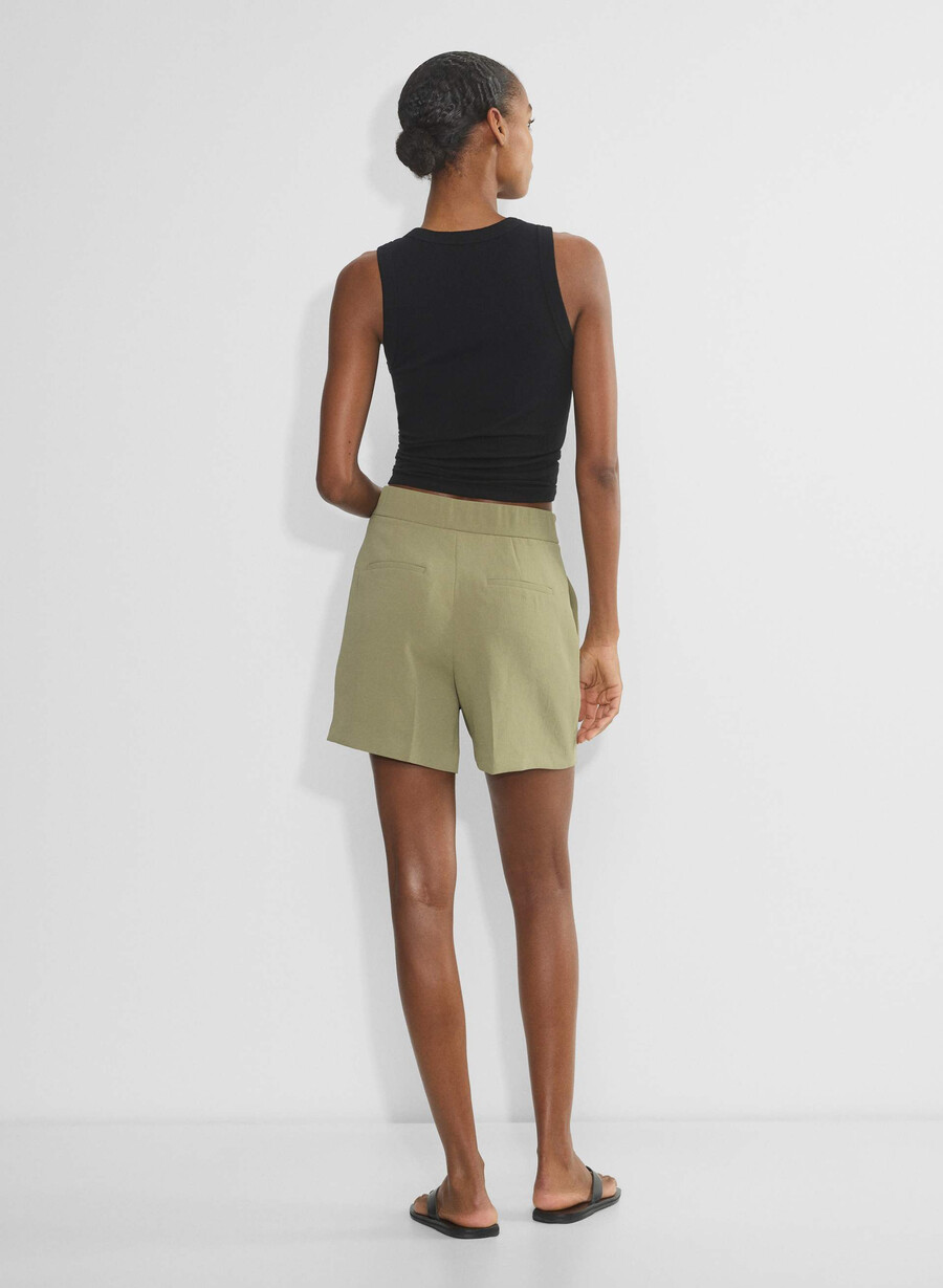 the limitless short mid-thigh - crepette olive secche