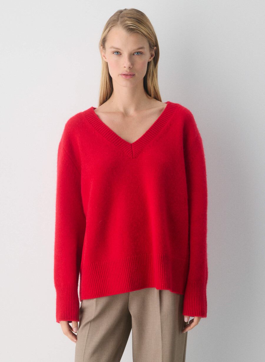 maglione oversize in cashmere con scollo a v colore rosso lampeggiante