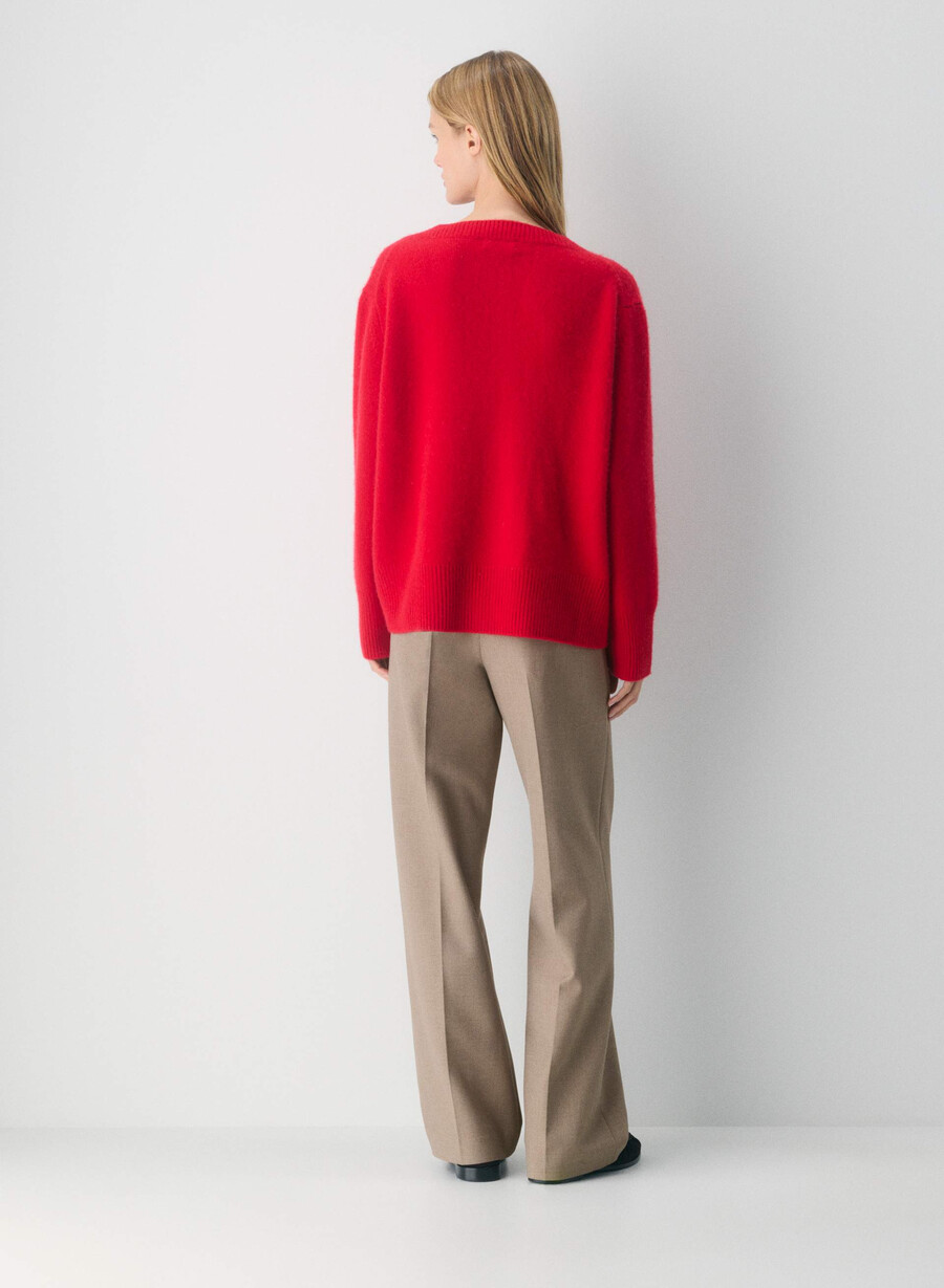 maglione oversize in cashmere con scollo a v colore rosso lampeggiante