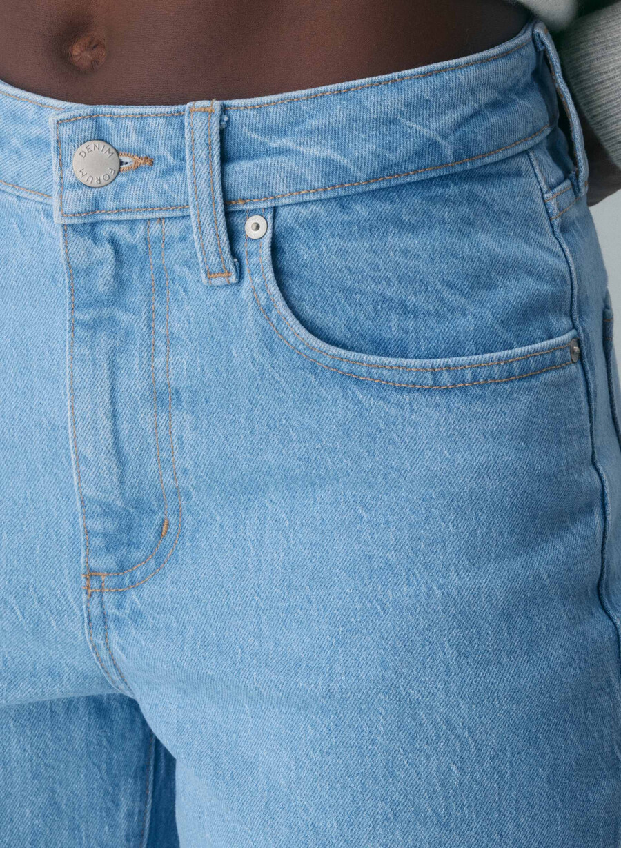 denim forum remy curve-fit hi-rise wide jean true super light blu