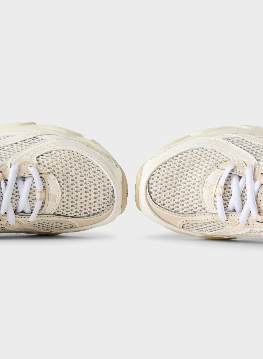 new balance 740 bisqueangora