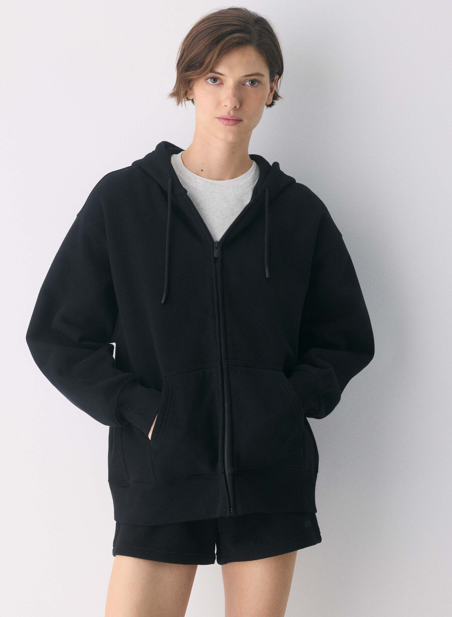 felpa con cappuccio e zip cozy sweatfleece boyfriend nera