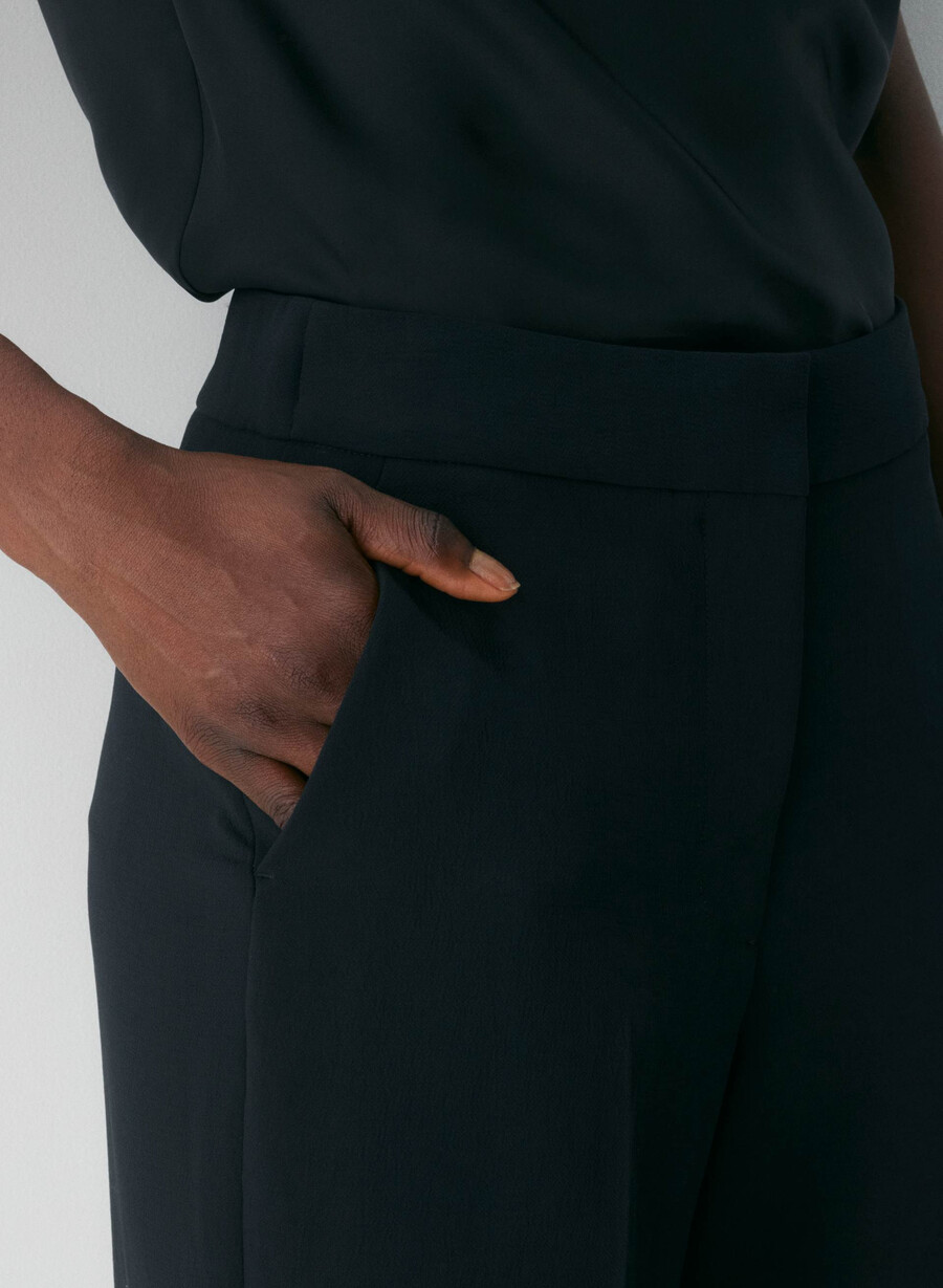 the limitless pant curve-fit - crepette nero