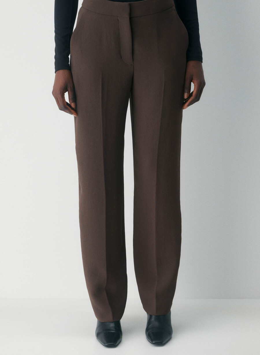 the limitless pant curve-fit - crepette rich mocha brown