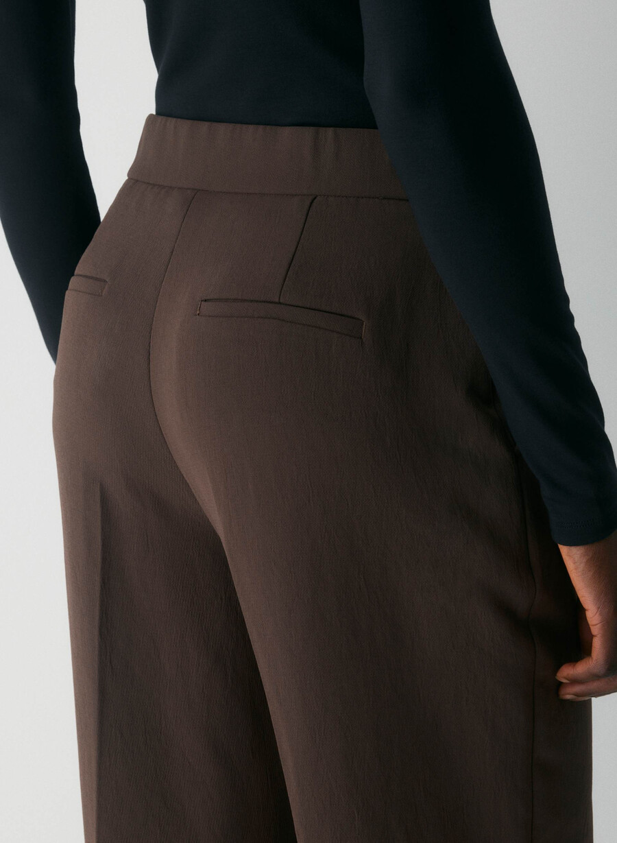 the limitless pant curve-fit - crepette rich mocha brown