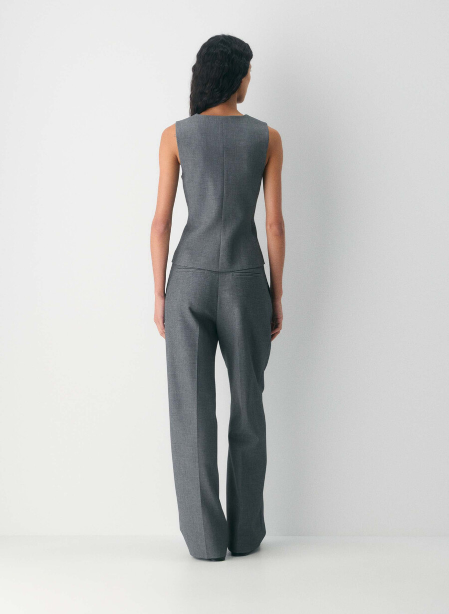 regal vest - ressential heather charcoal