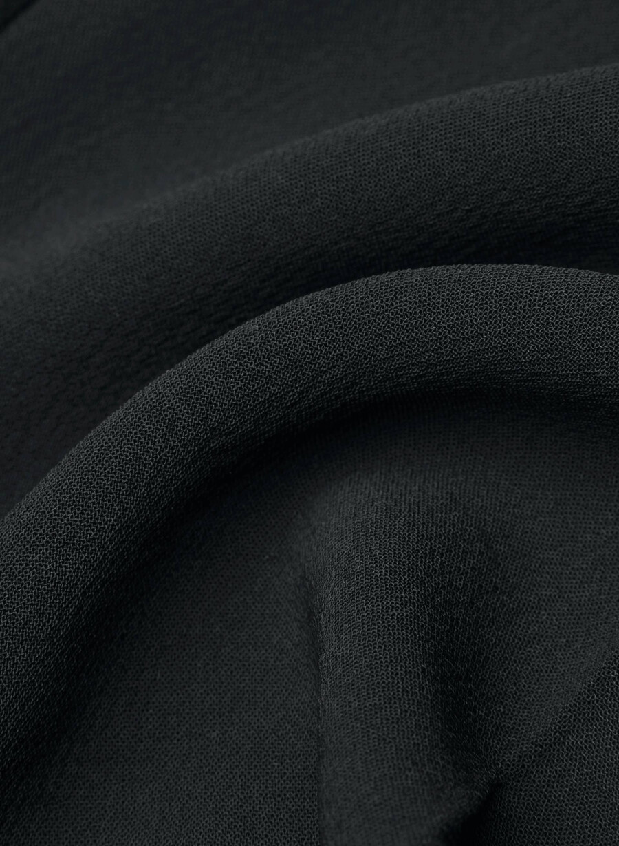 the effortless pant curve-fit cropped - crepette nero