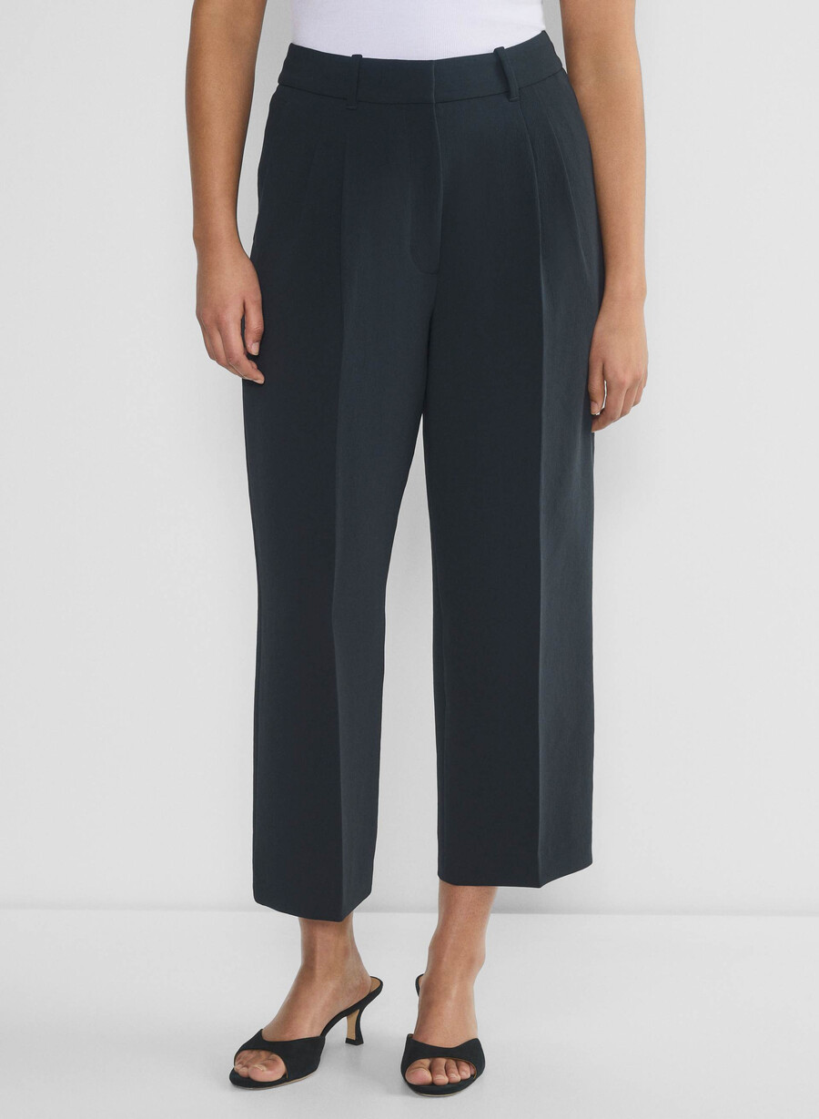 the effortless pant curve-fit cropped - crepette dark navy