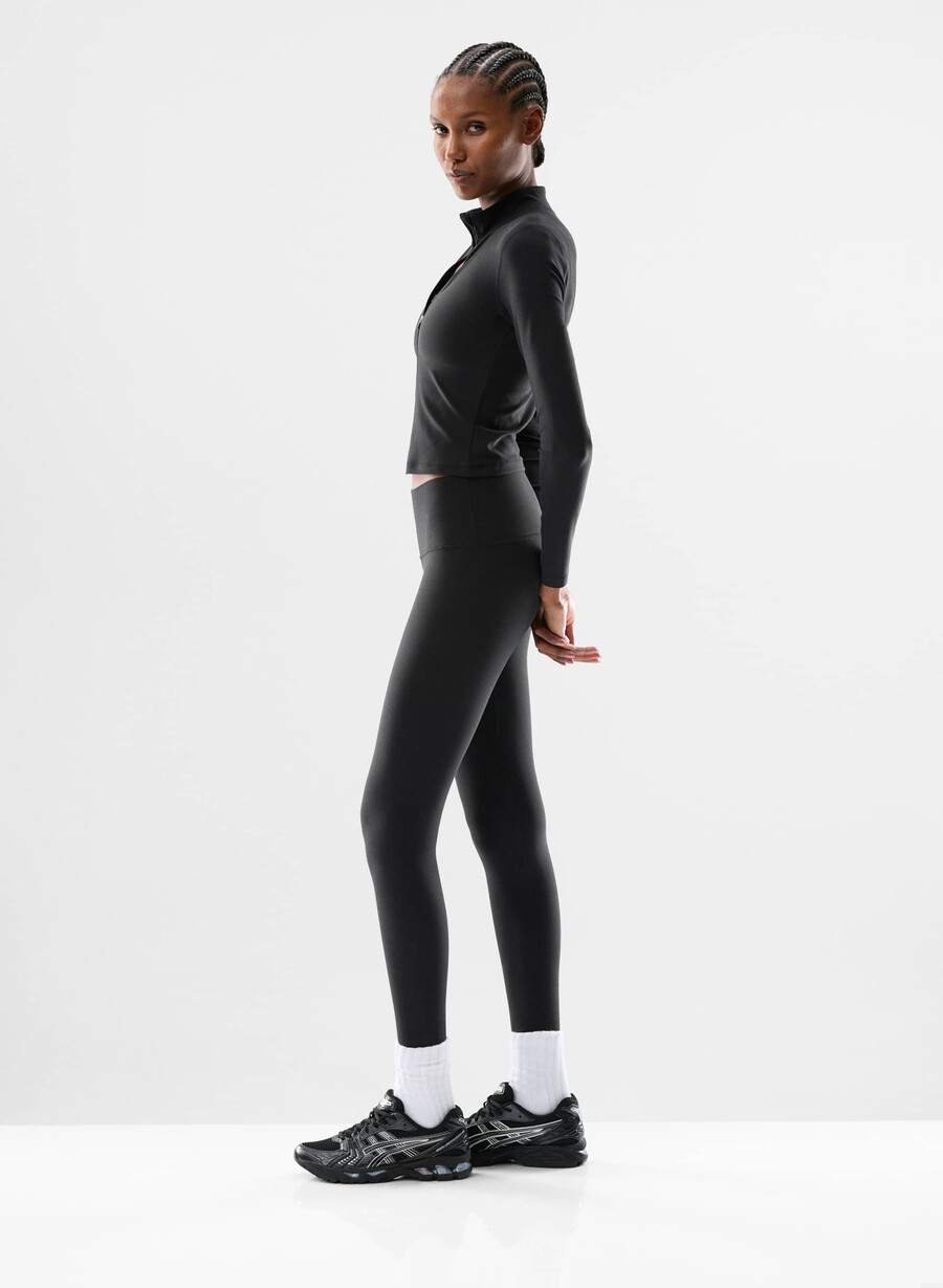 nuovo butter limit zip-up nero