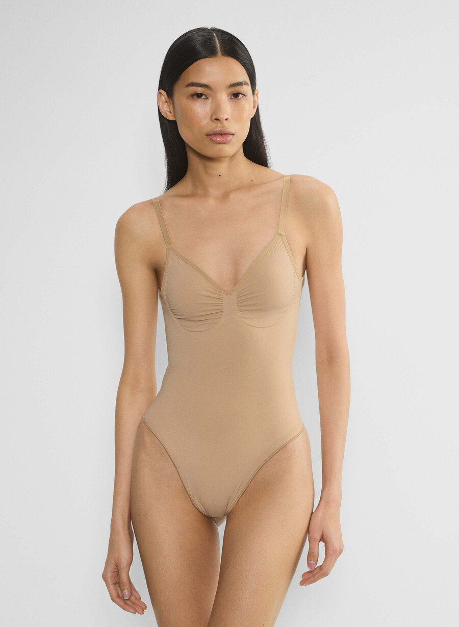 body perizoma con schiena bassa shapeenhance soft tan