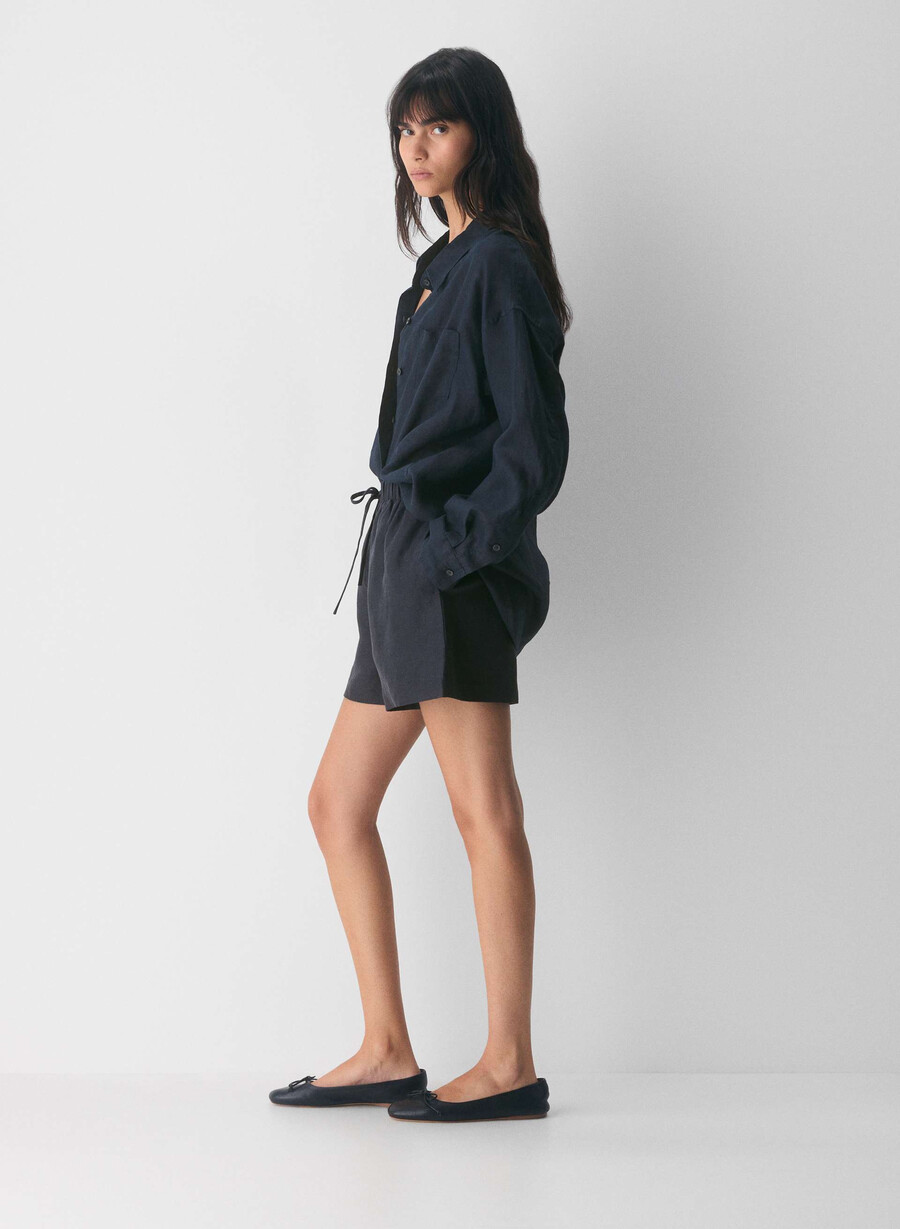 the lodge short mid-thigh - cruiselinen dark navy