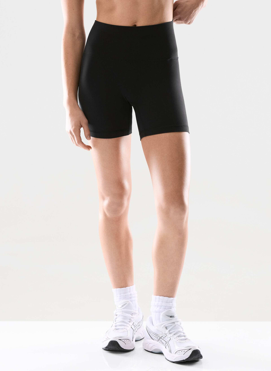 butter cheeky infinite hi-rise 5 short nero