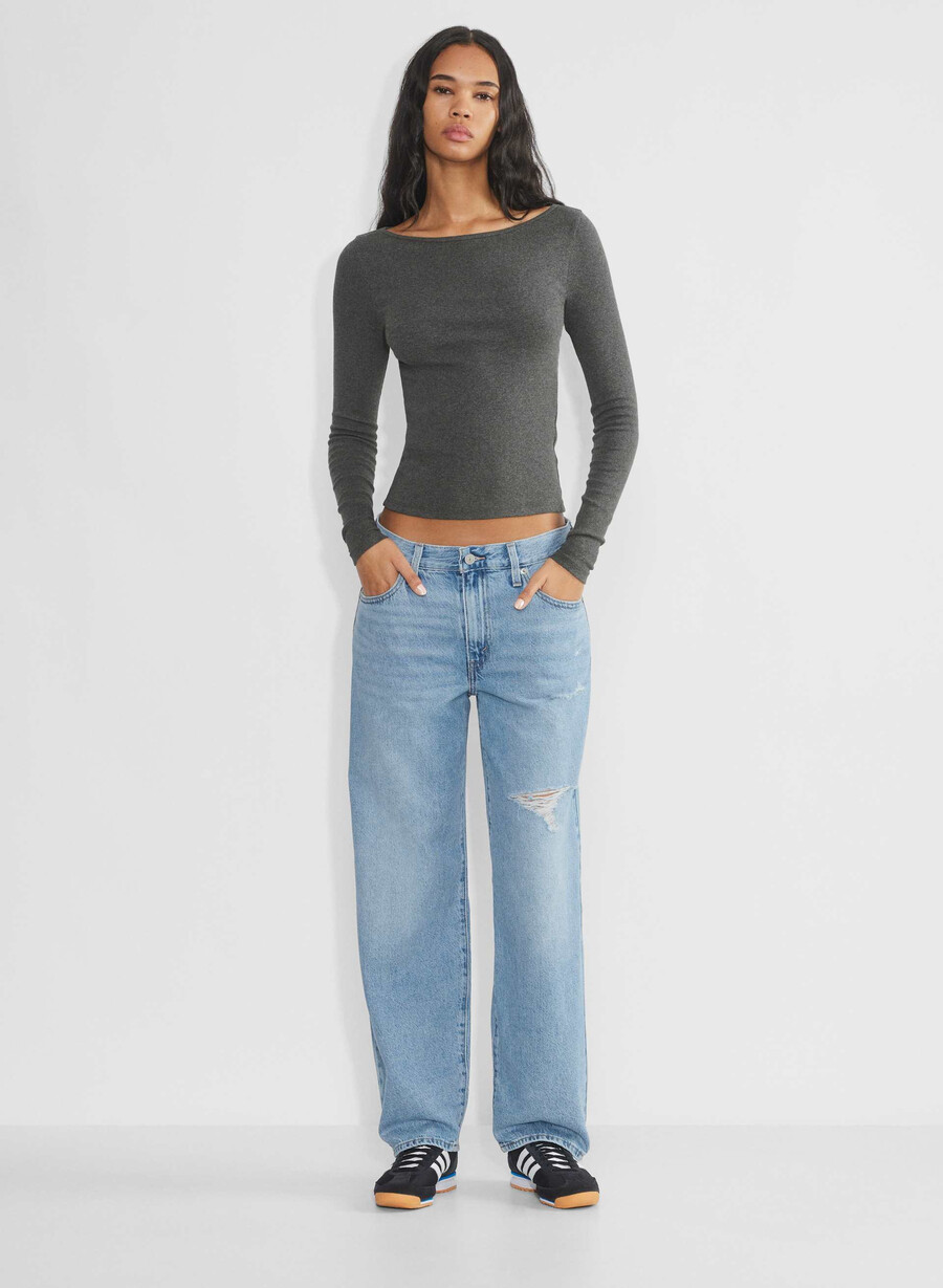 jeans levis baggy dad al centro con dmg