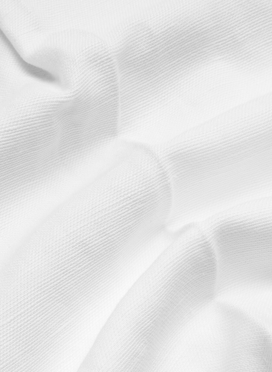 the effortless short curve-fit mid-thigh bianco