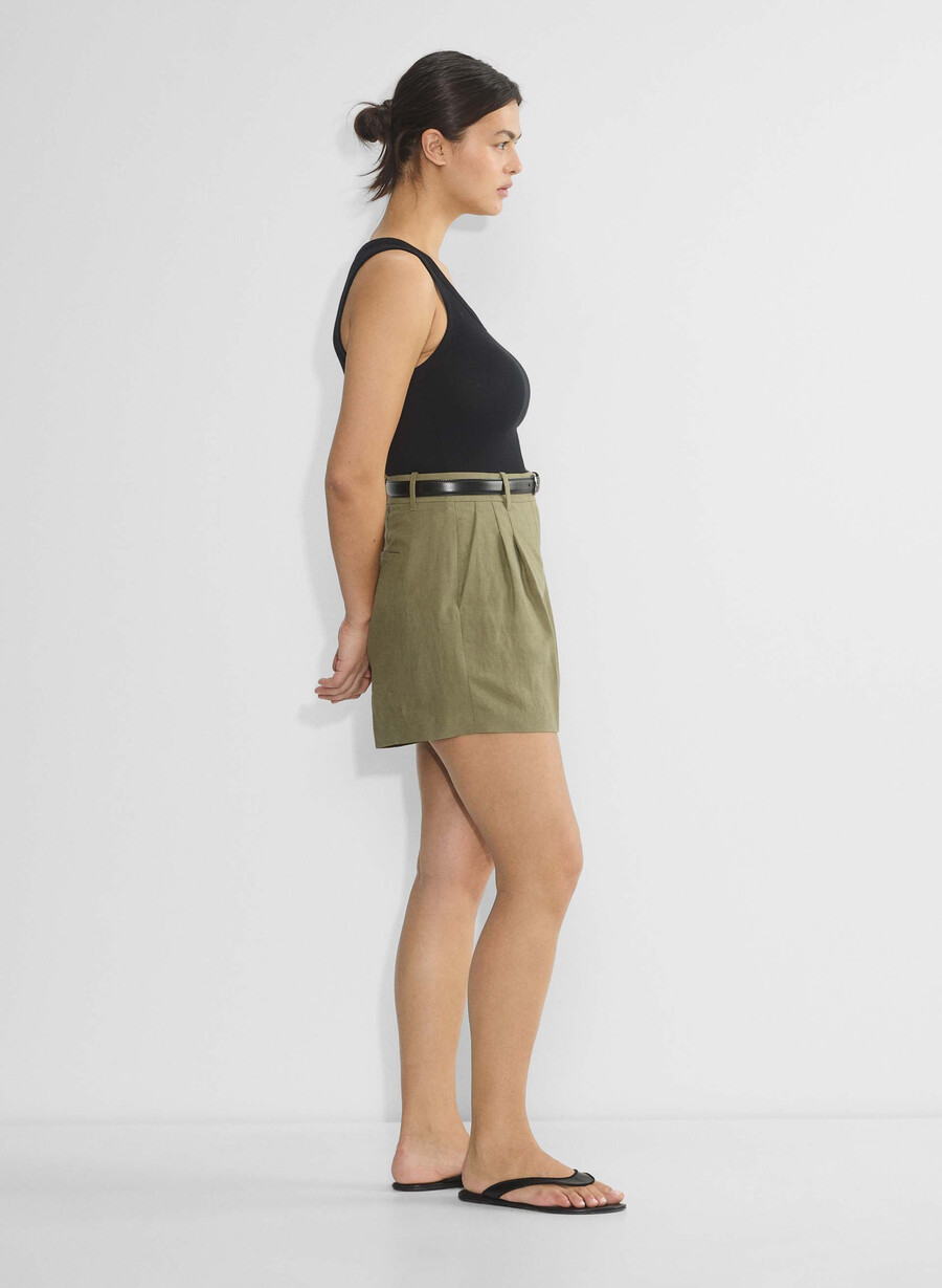 the effortless short curve-fit mid-thigh olive secche