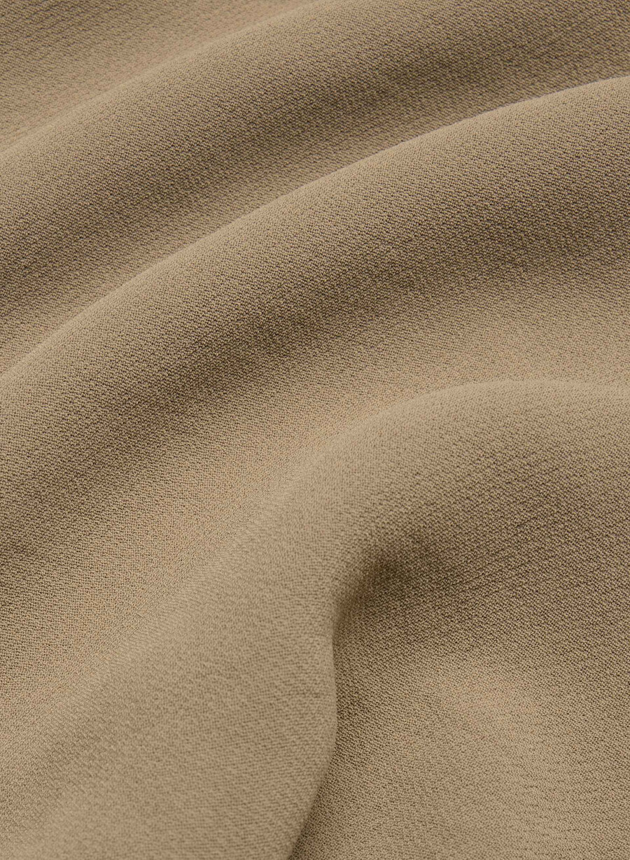 the lodge short mid-thigh - crepette folio brown