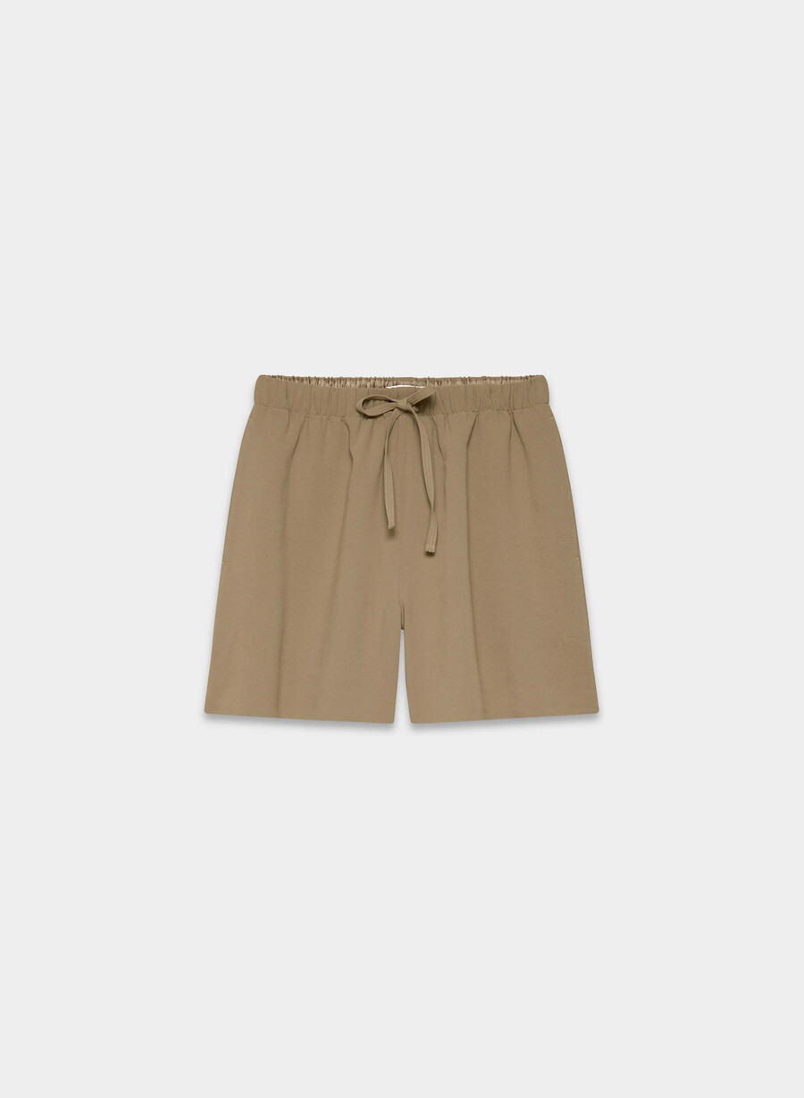 the lodge short mid-thigh - crepette folio brown