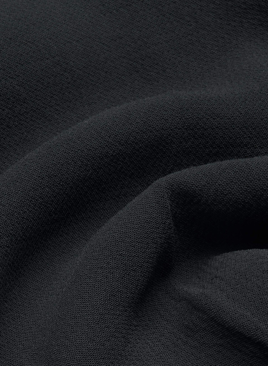the limitless short curve-fit mini - crepette nero