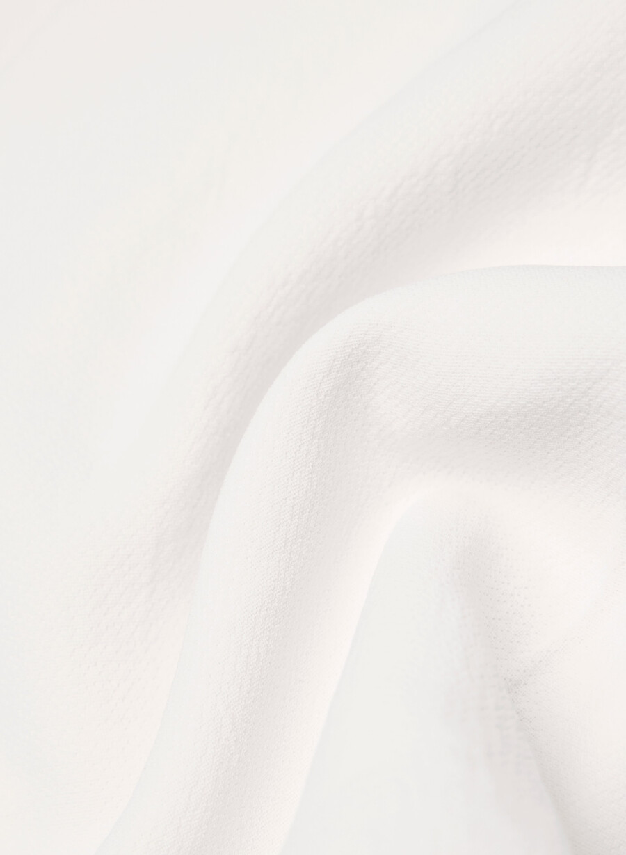 the limitless short curve-fit mid-thigh - crepette light birch