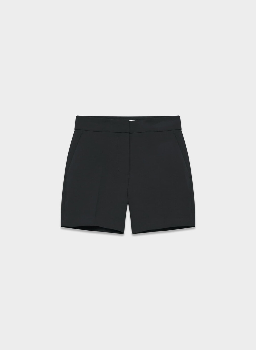 the limitless short curve-fit mid-thigh - crepette nero