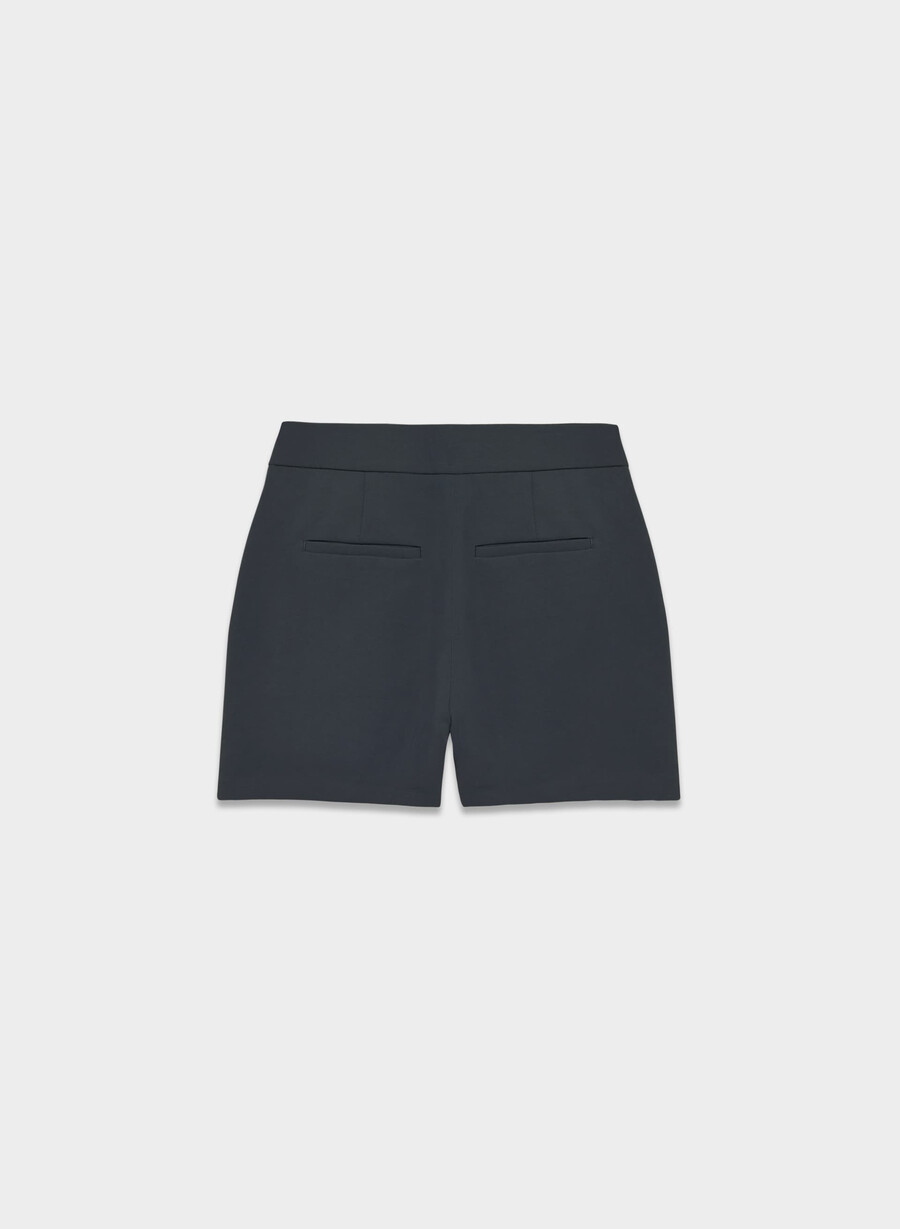 the limitless short curve-fit mid-thigh - crepette dark navy