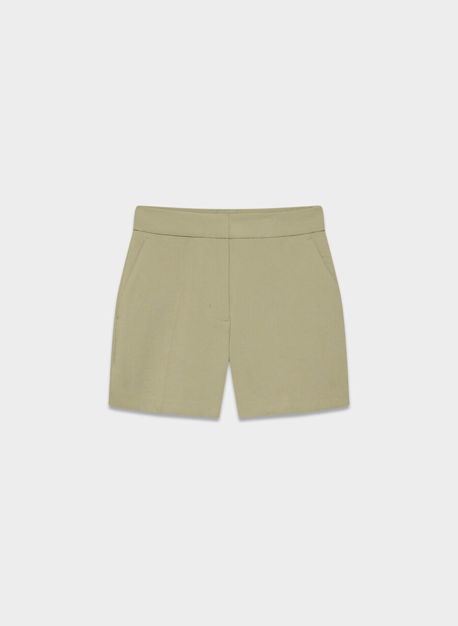 the limitless short curve-fit mid-thigh - crepette oliva secca