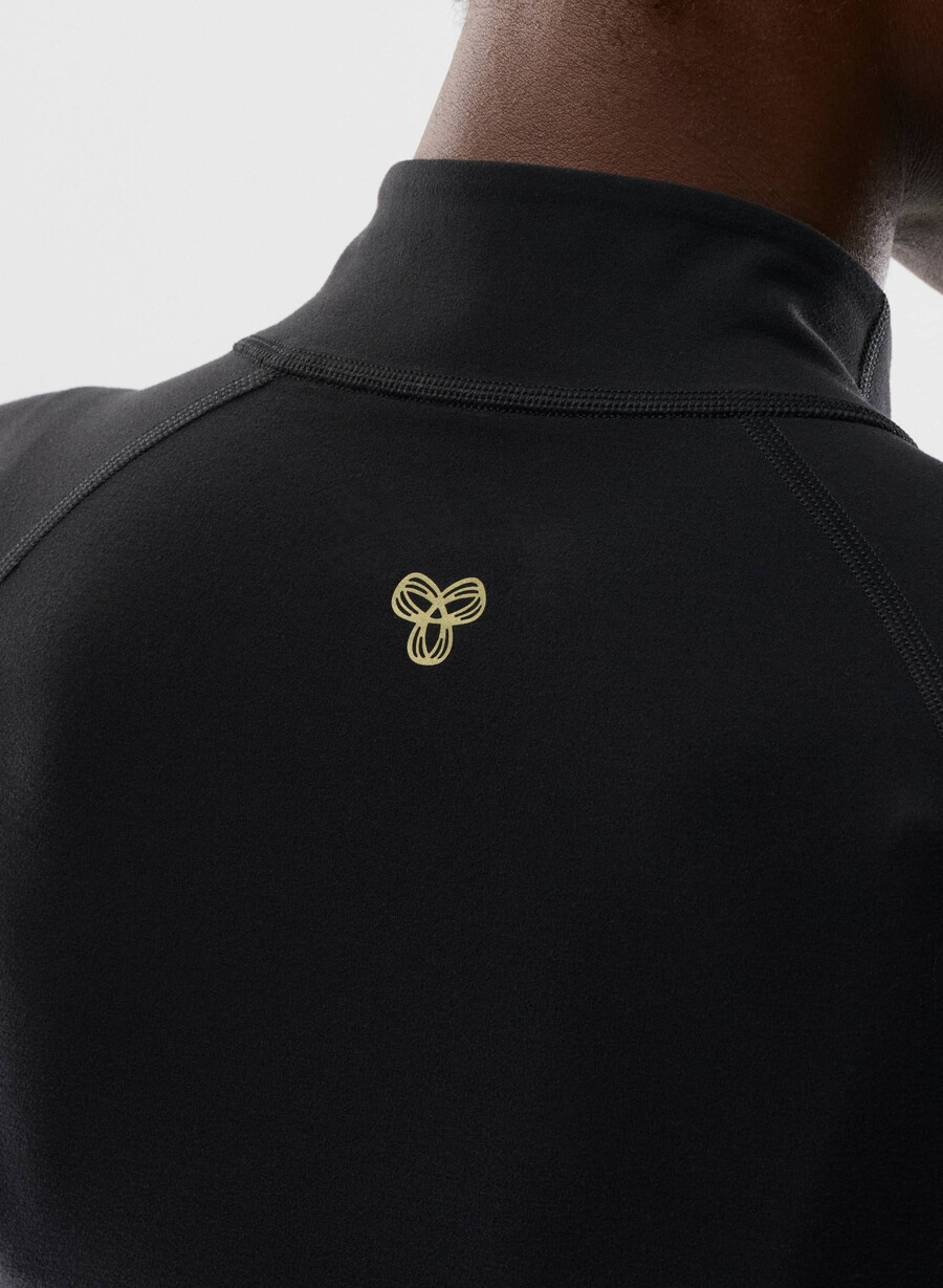 butter distance zip-up nero