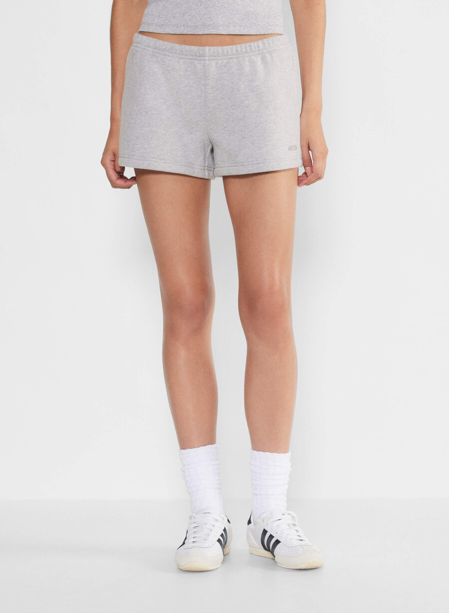 mini shorts boyfriend a vita bassa in felpa comoda admiral