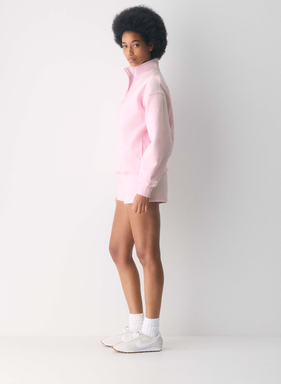 mini short a vita bassa in felpa comoda e boyfriend villa pink